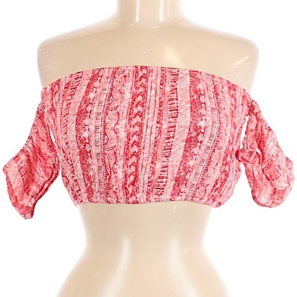🍁 Forever 21 Tribal/Geometric Print Short Sleeve Top